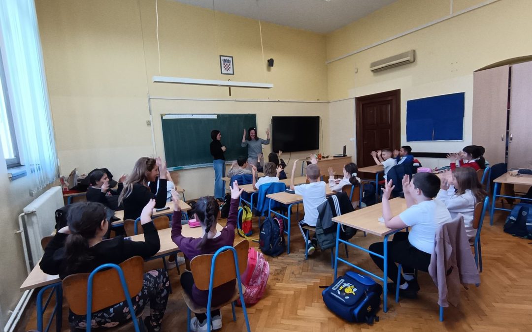 Radionice znakovnog jezika u OŠ Ivan Goran Kovačić i OŠ Vladimir Nazor